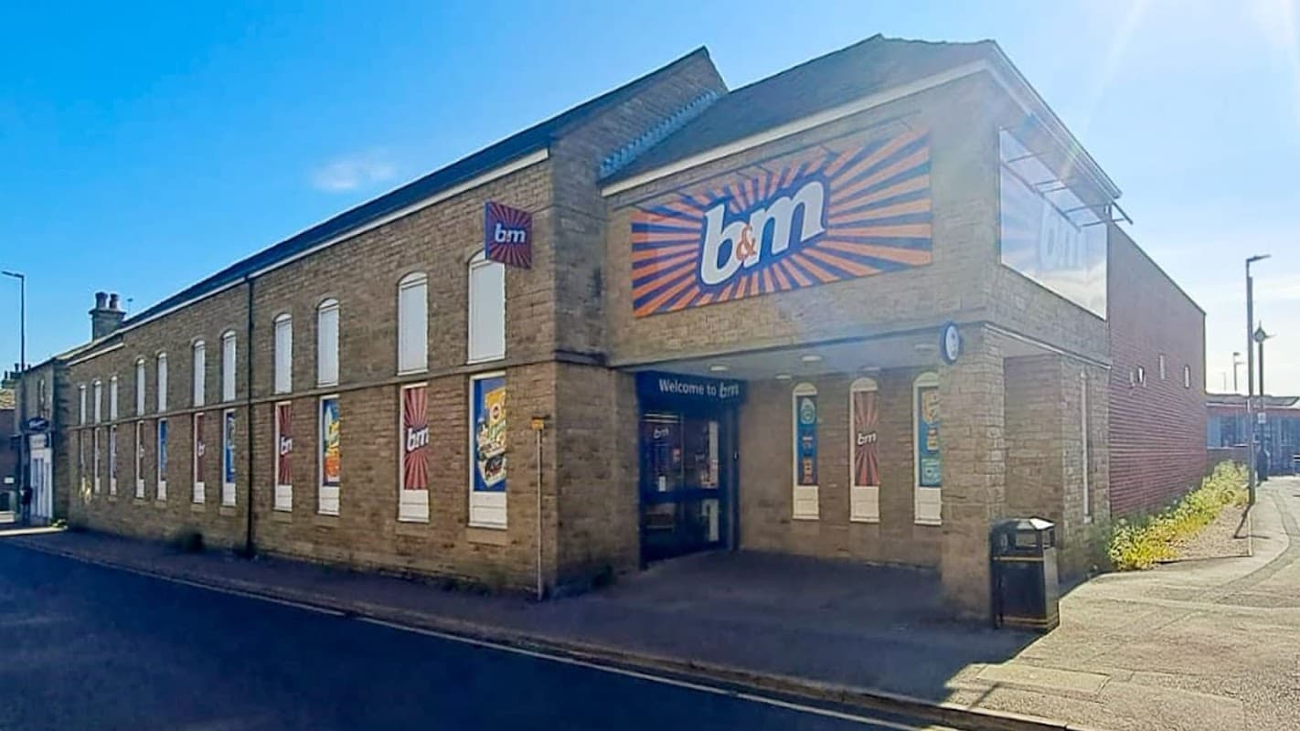 B&M Store