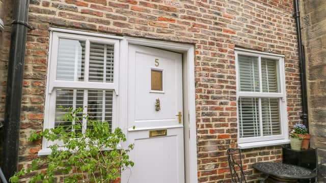 5 Oystons Yard