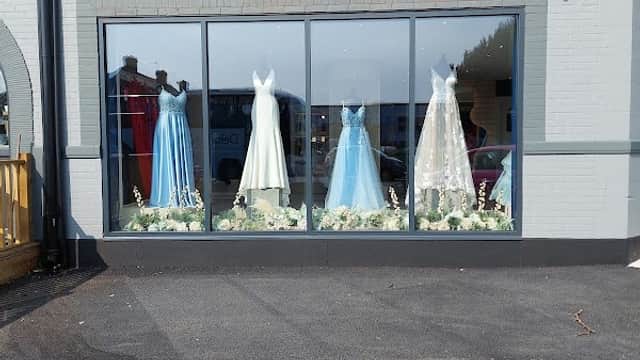 Little Bird Boutique - Bridal Shops in hessle