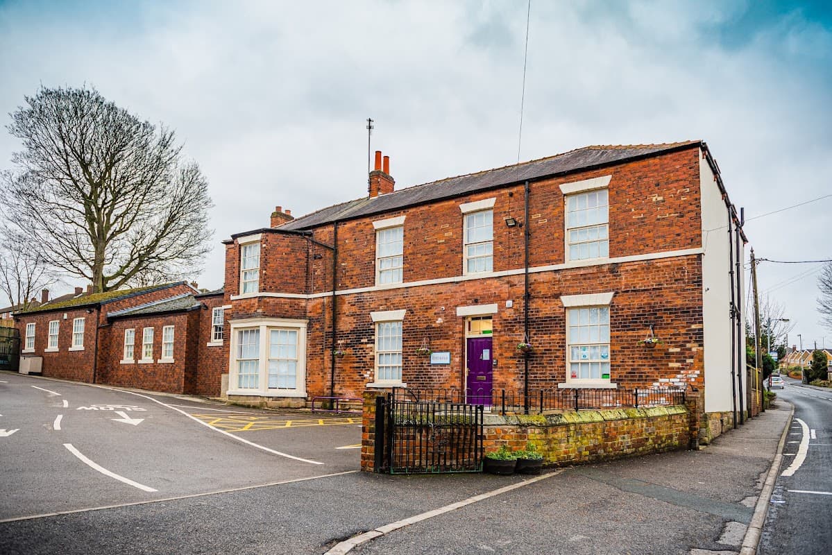 Hall Cliffe Primary School
