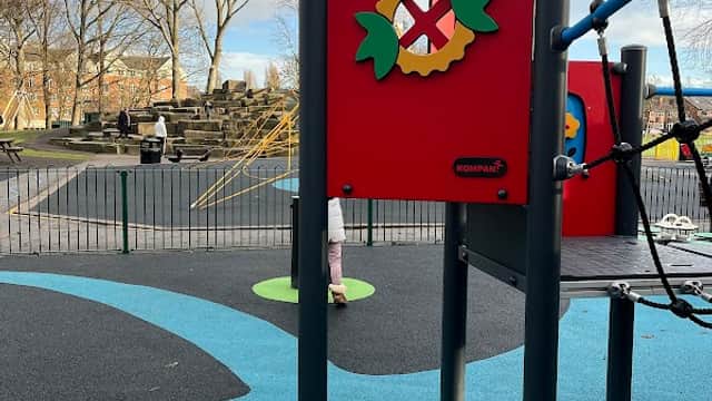 Thornes Park Playground - Playgrounds in wakefield