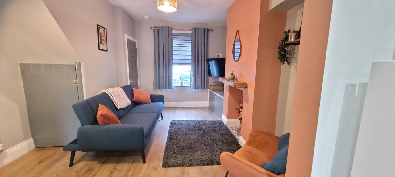 Sutherland St - 2 bed home with free Parking, York, Yorkshire