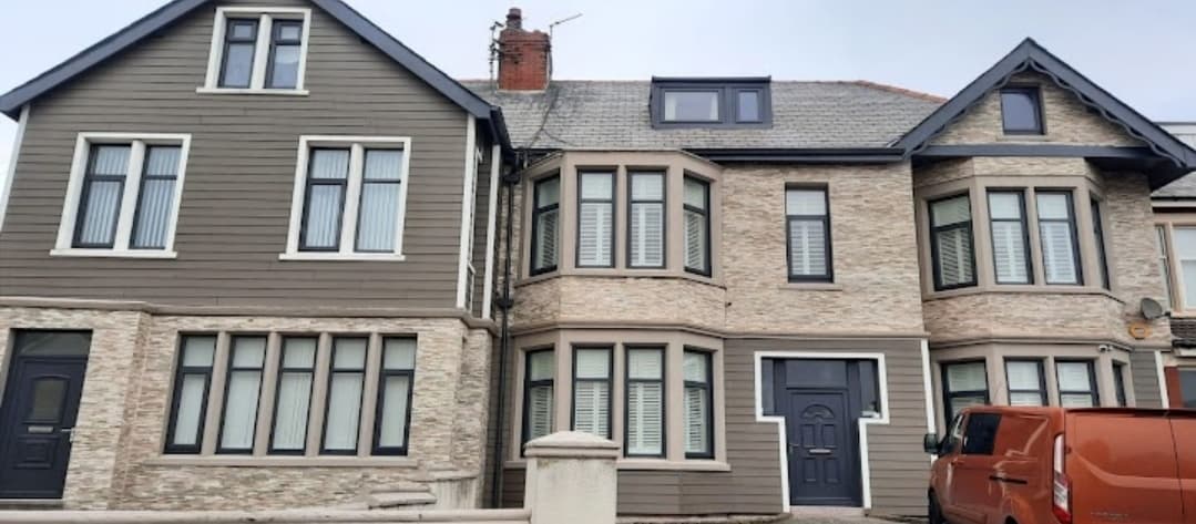 UPVC Spray Painters