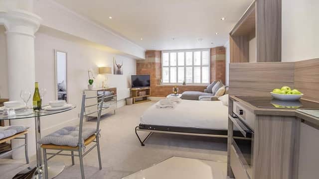 Accommodation at 55 Cocoa Suites York, Parking onsite in york