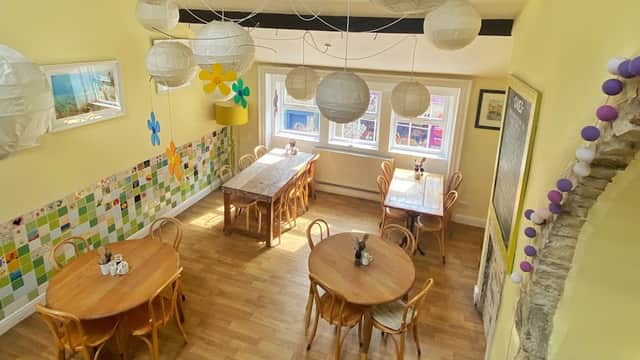 Dining at Cobbles & Clay in cross roads