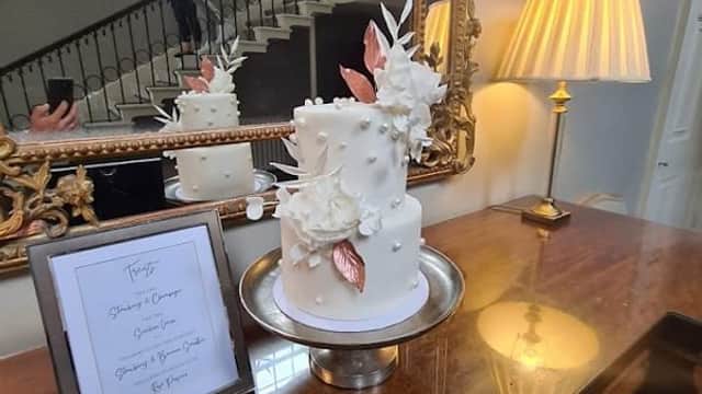 Juniper Cakery - Bakers in hessle