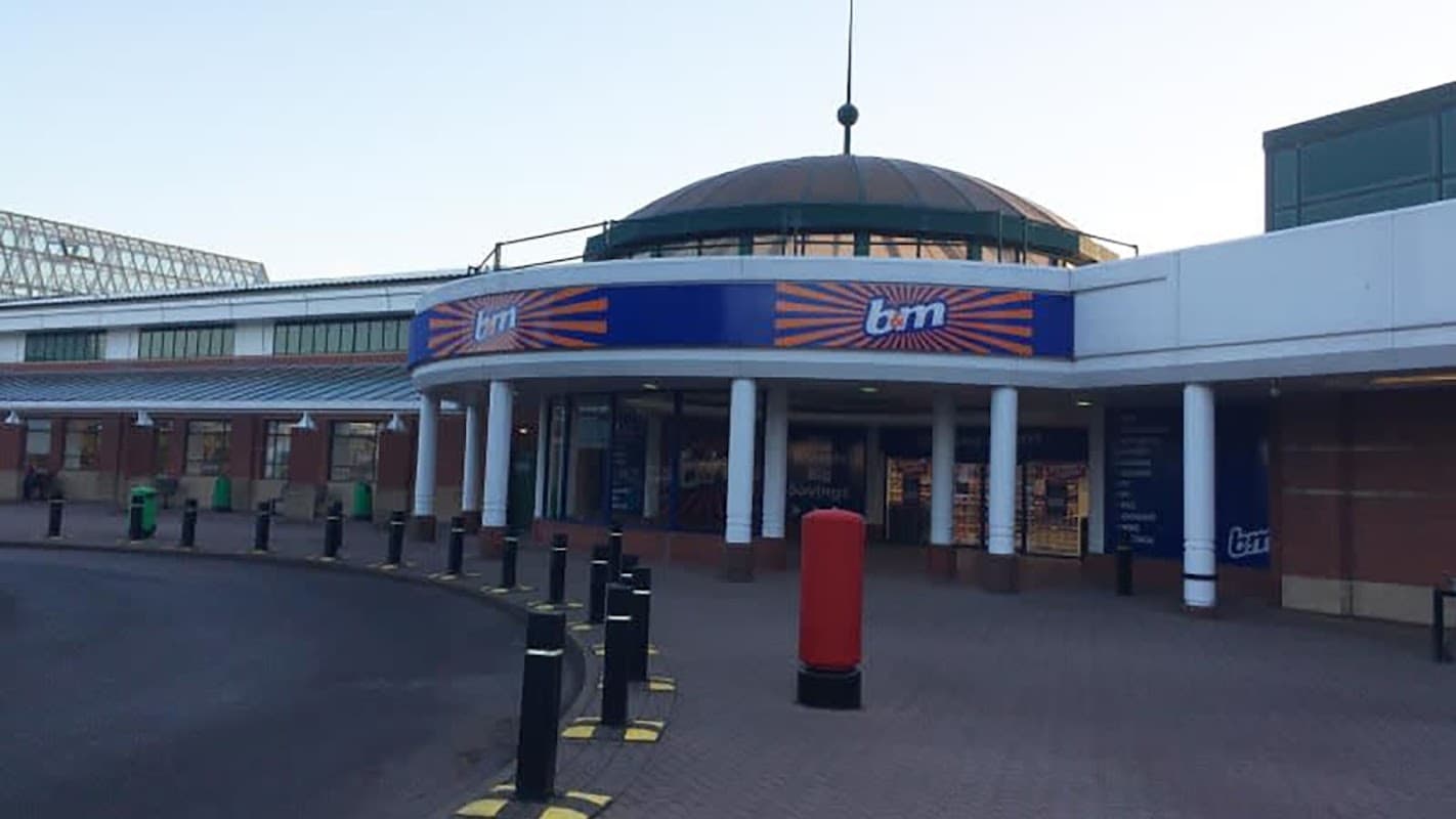 B&M Store