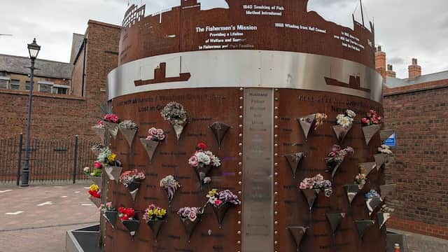 The Last Trip Memorial - Monuments in hull