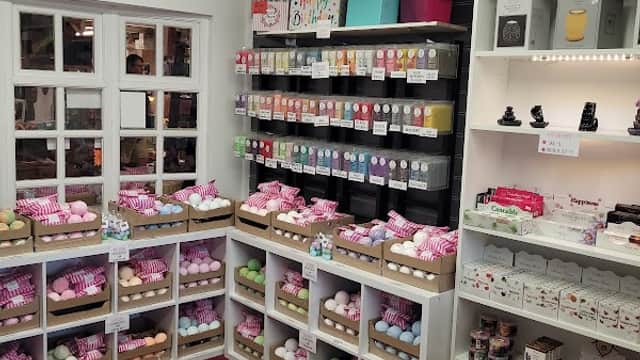 Fm scents wax melts - Homeware in whitby