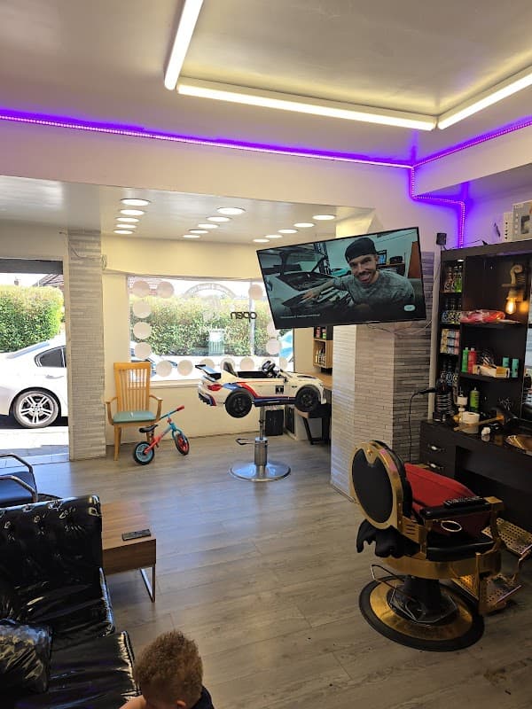 Ozzys barber