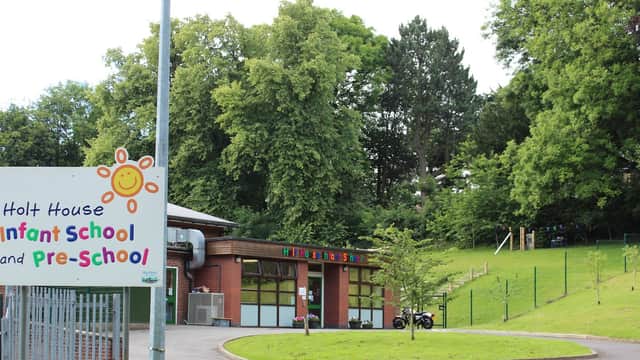 Holt House Infants School - Primary Schools in nether edge
