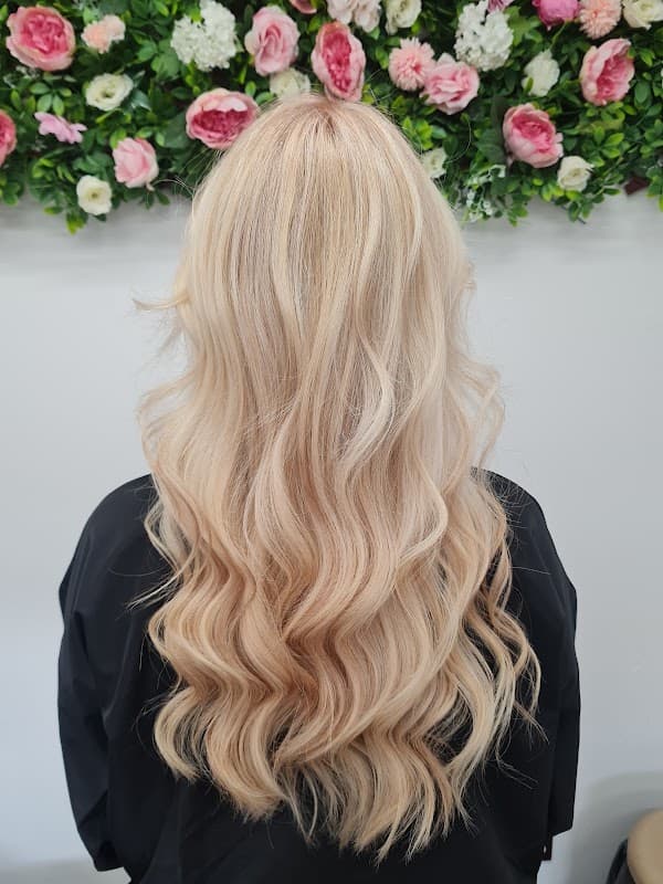 Pretty Glam Hair Studio