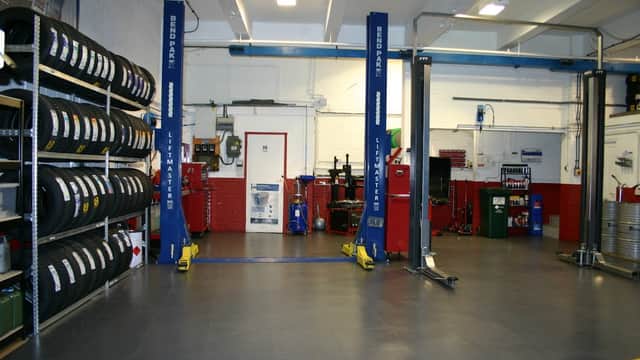 1 Stop Autocentre (UK) Ltd - Garages in huddersfield