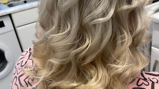 Chaplin's Hair & Beauty - Halfway [Design One] - Hair Salons in eckington