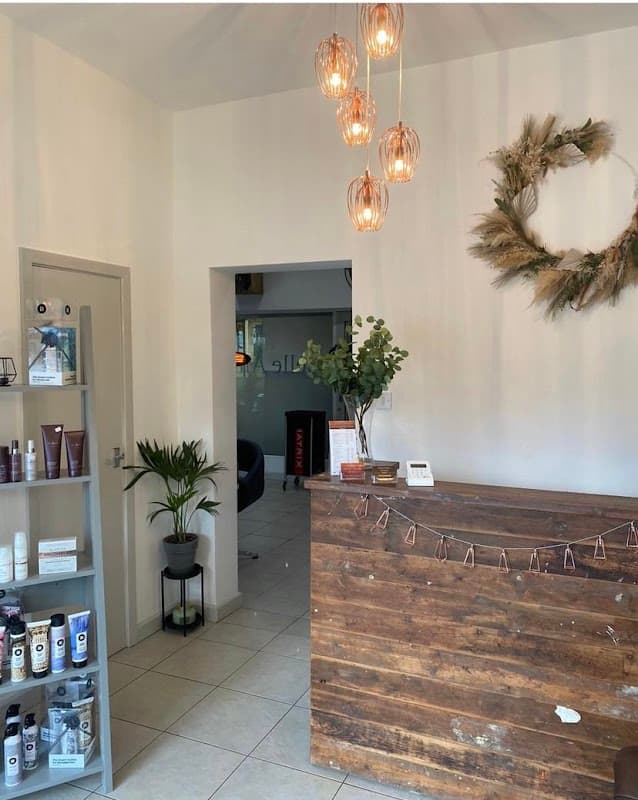 Belle Amie Salon