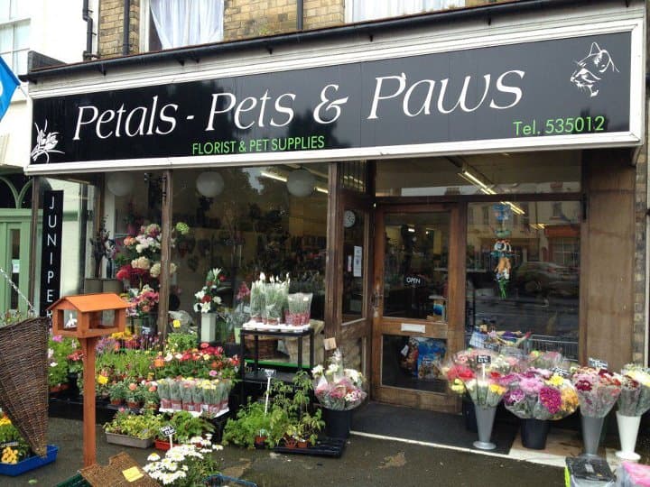 Petals Pets & Paws
