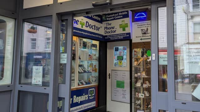 Pontefract Mobile Repair Centre - Phone Shops in pontefract