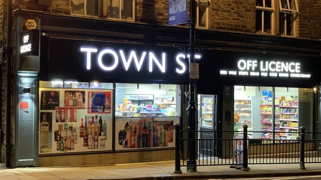 Town St Off Licence - Off Licences in farsley