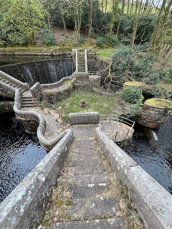 Castle Carr Fountain