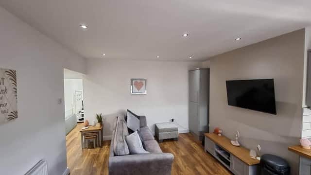 Accommodation at Crystal Cottage - 5 min walk from Holmfirth Town Centre in holmfirth