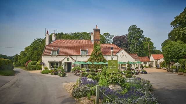 Accommodation at The Pipe & Glass Inn in etton