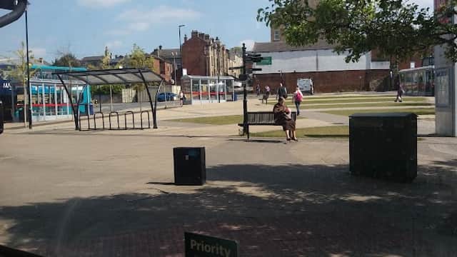 Bus Stop at Heckmondwike Hub - Bus Stops in heckmondwike