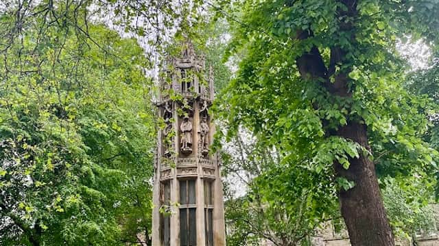 Garden Of Remembrance - War Memorials in york