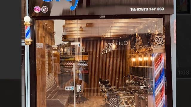 Sky Barbers huddersfield - Barbers in huddersfield