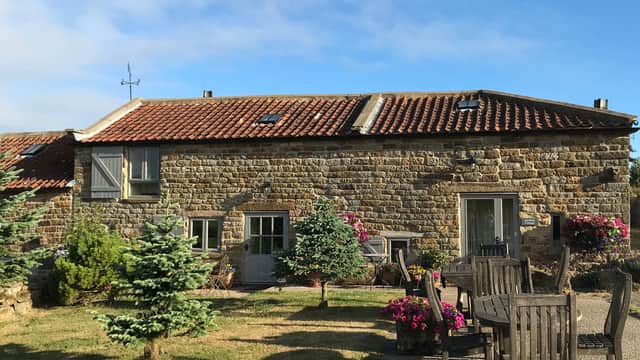 Accommodation at Swallow Cottage in crowdon