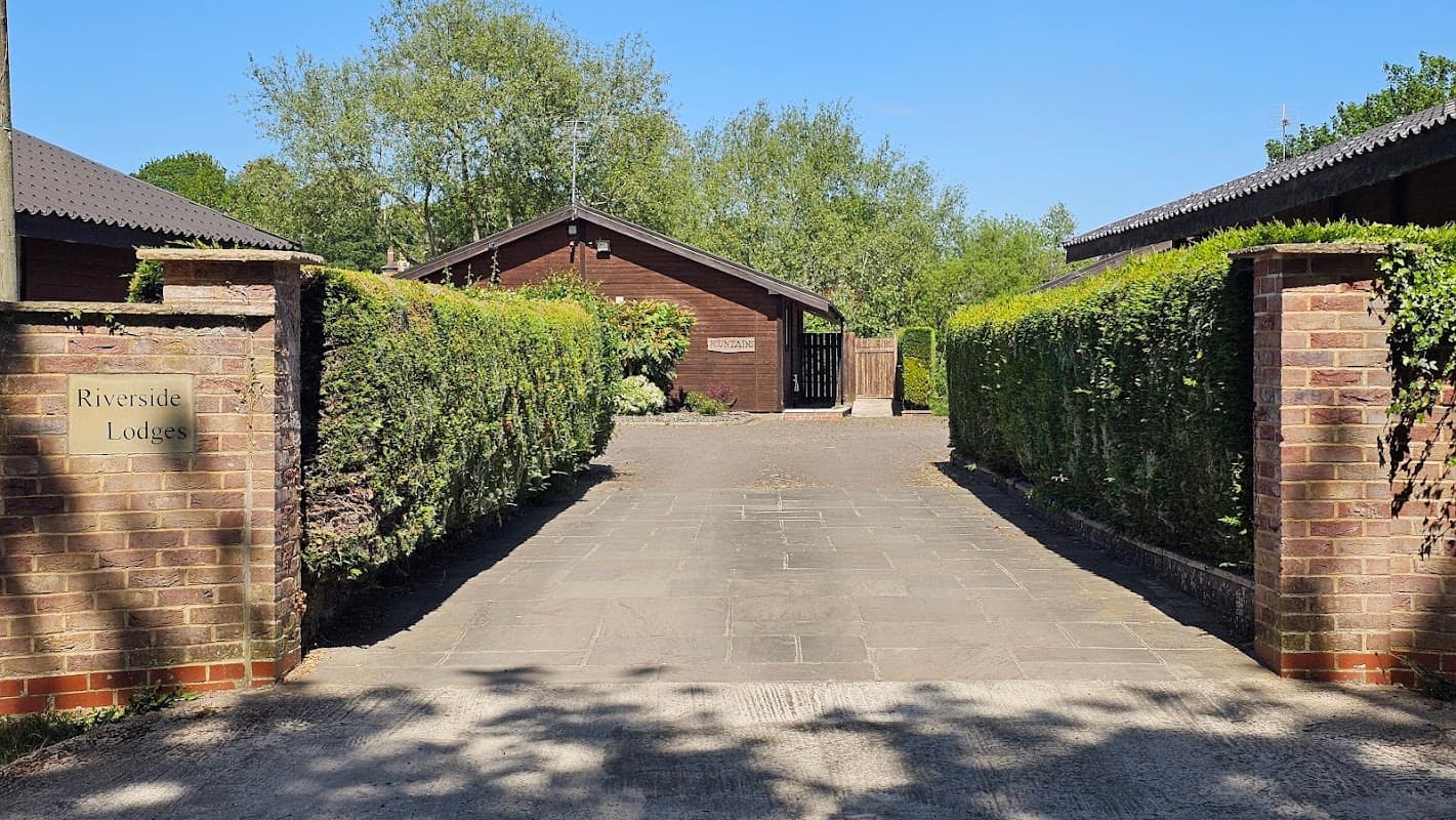 Riverside Lodges