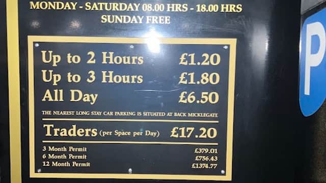 Portholme Crescent Short Stay parking sign with charges, hours, and payment instructions for Selby, Yorkshire.