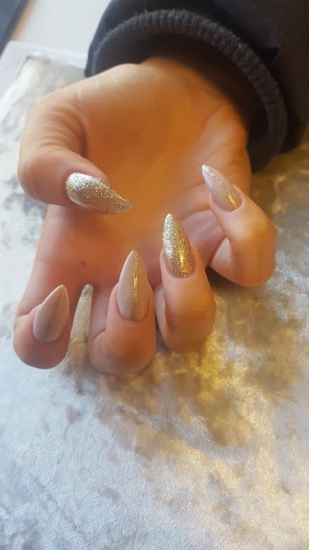Belle Vie Hair & Beauty