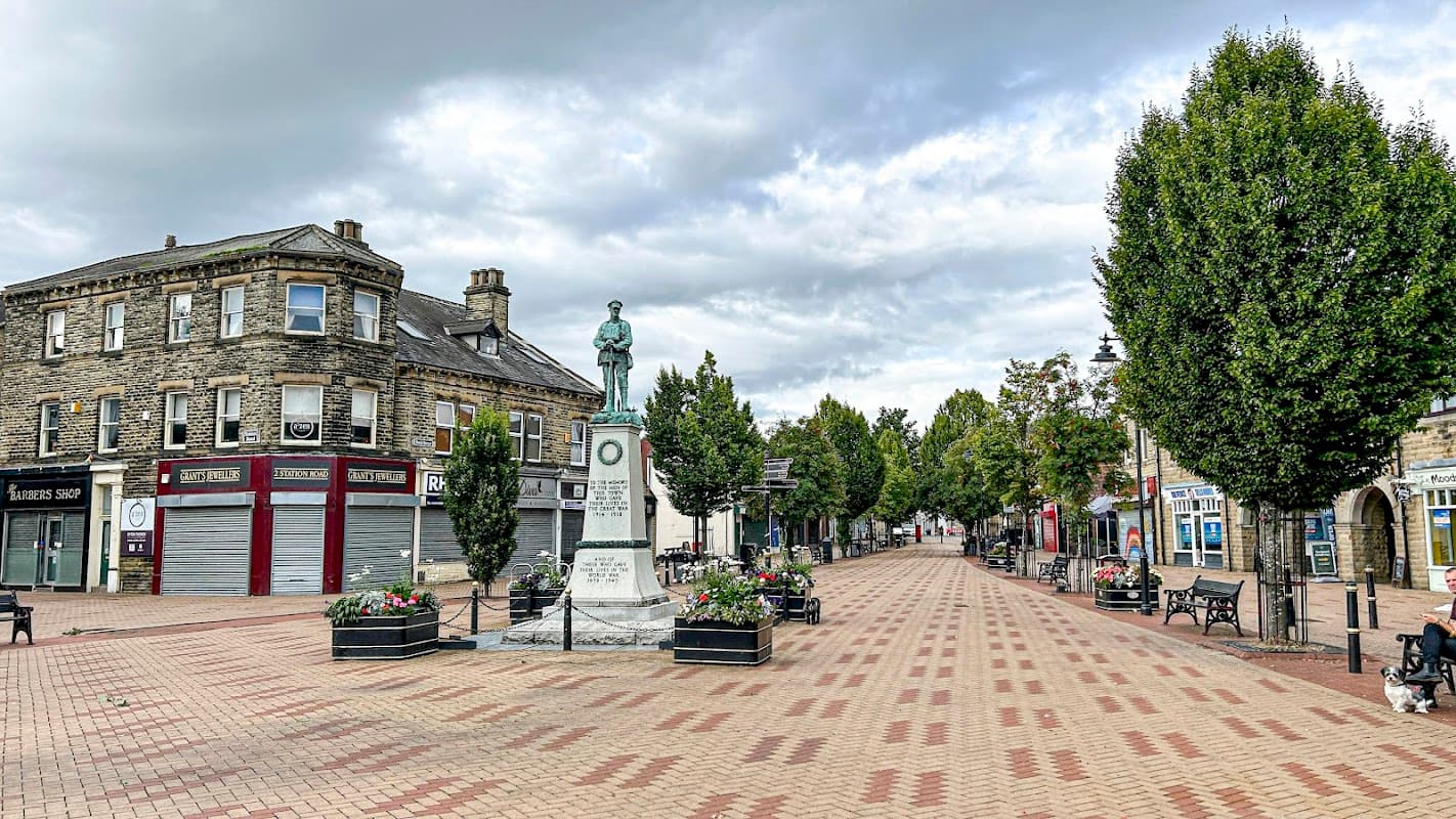 Ossett Cenotaph - War Memorial