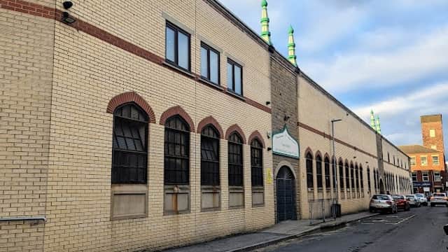 Jame Masjid مسجد - Mosques in batley