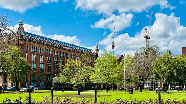 Park Square - Park in leeds