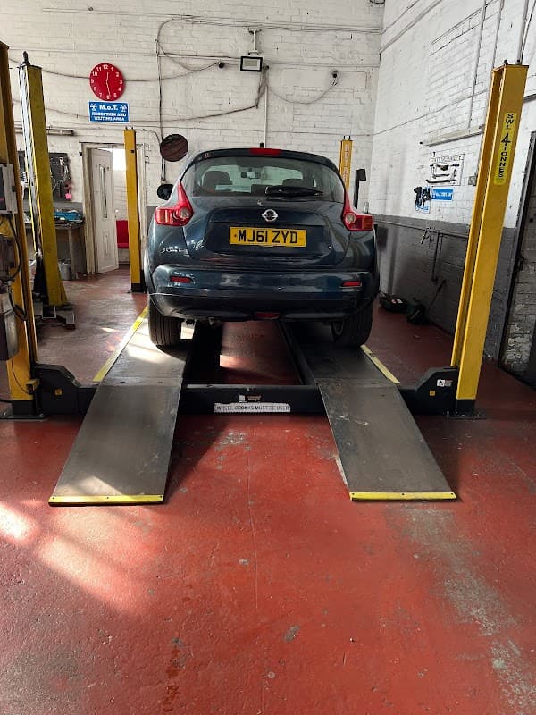 S.M Autos | A Car Repair & Mot Station