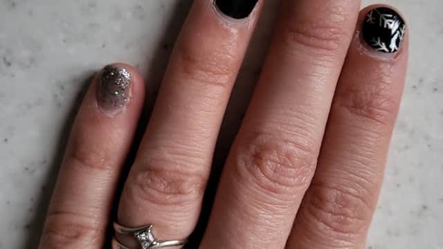 Lilly's Beauty Bar - Beauty Salons in catterick garrison