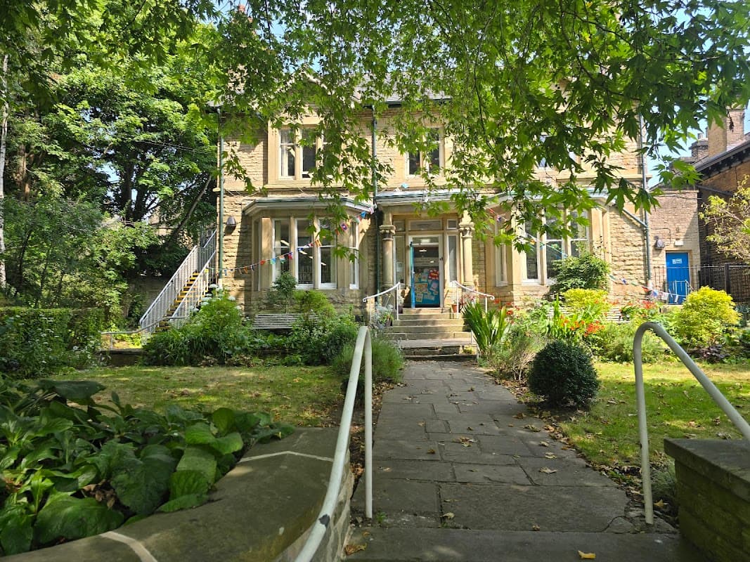 Broomhill Library