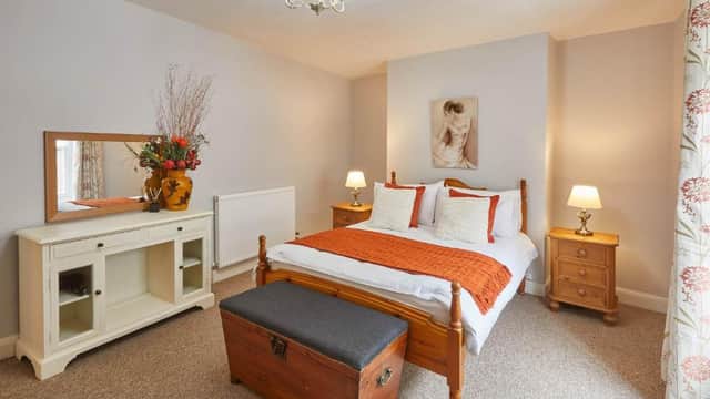 Host & Stay - Central Retreat House