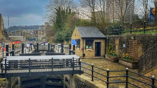 Tuel Lane Lock - Attraction in sowerby bridge