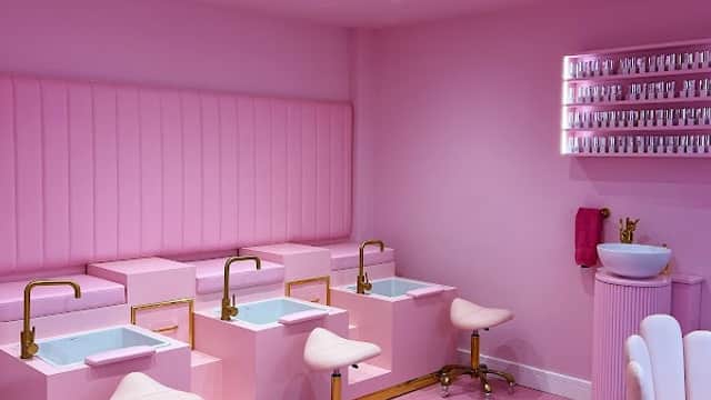 All Dolled Up - Beauty Salons in middlesbrough