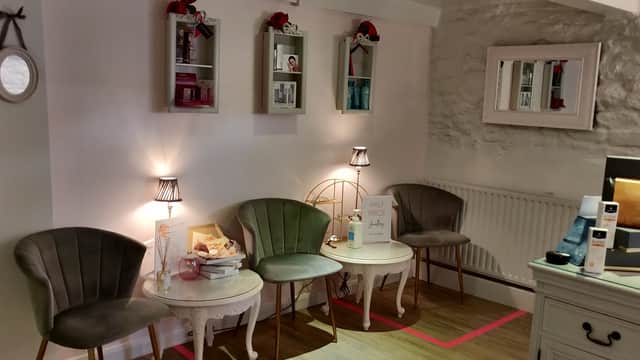 Mirror Mirror Beauty Salon - Beauty Salons in bingley