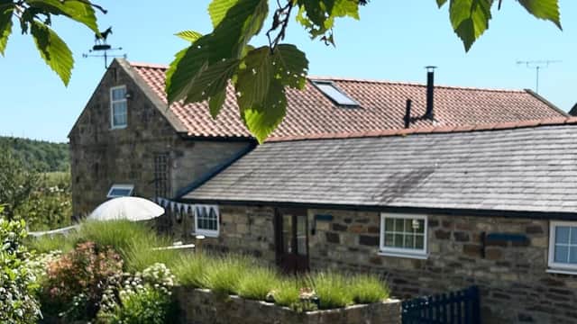 Accommodation at Twattleton Cottage Kilburn Yorkshire - Beautiful views in york
