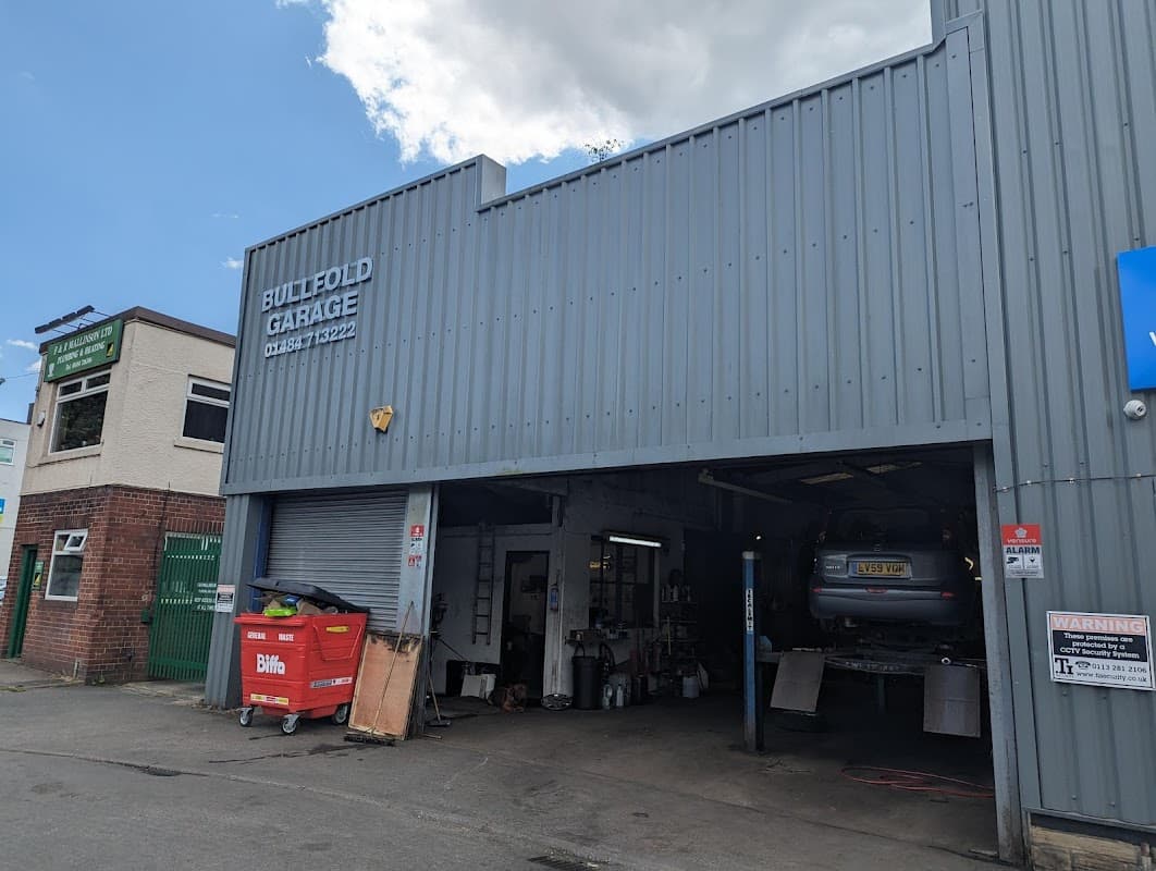 Bullfold Garage