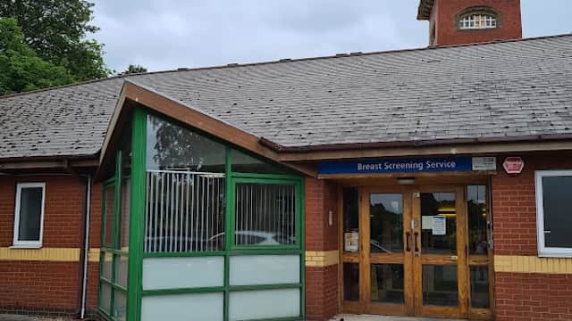 Breast Screening Clinic Within Leeds Teaching Hospital - Hospitals in killingbeck