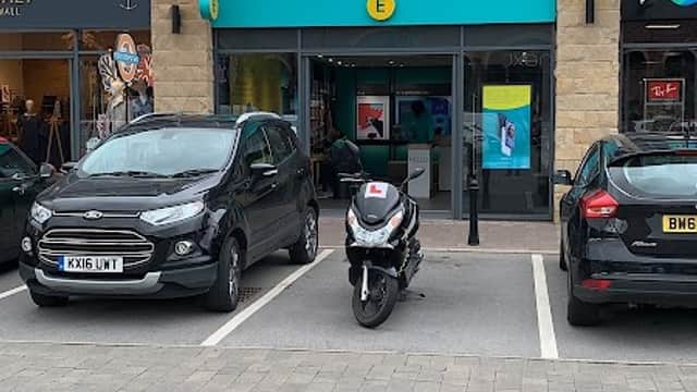 EE - Phone Shops in stocksbridge