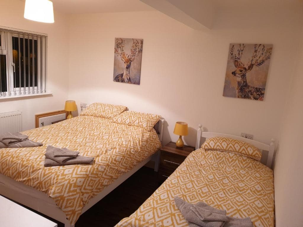Homebird Property - Conway House