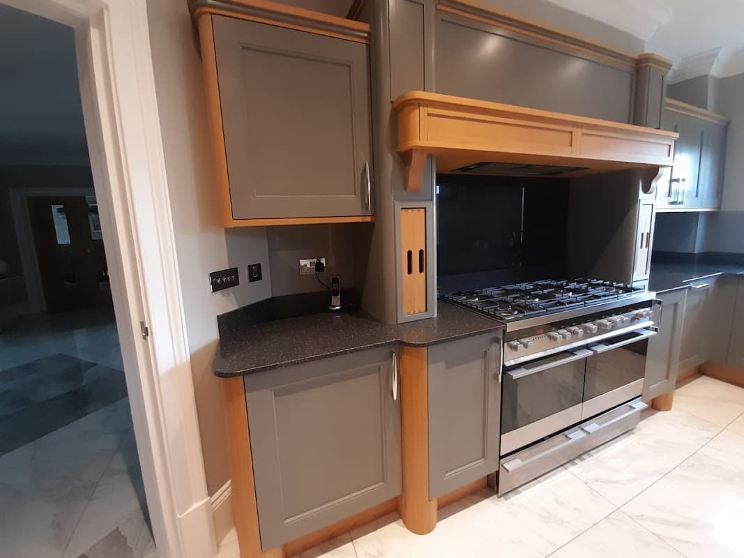 Gareth Thompson Painter & Decorator