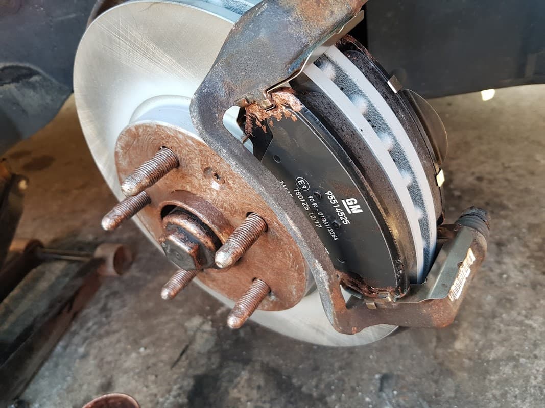 Mobi-Tech Automotive , Garage Services