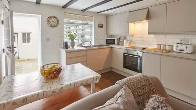Host & Stay - Dolphin Cottage 1736